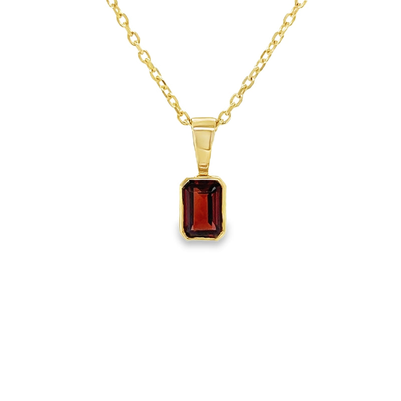 9ct Gold Emerald Cut Garnet Pendant