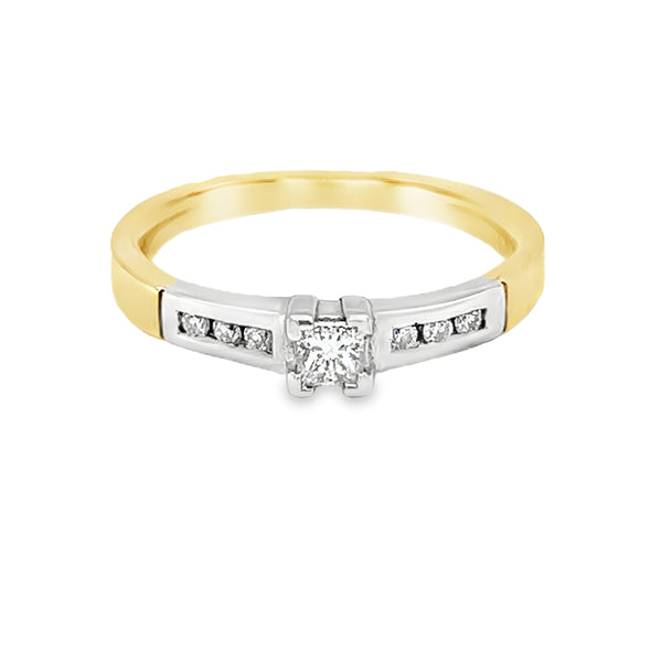 Solitaire Princess Cut Diamond Ring Diamond Set Shoulders 18ct Yellow Gold