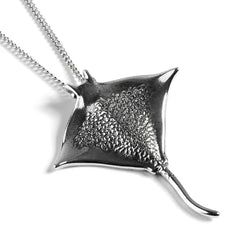 Henryka Manta Ray Necklace in Silver