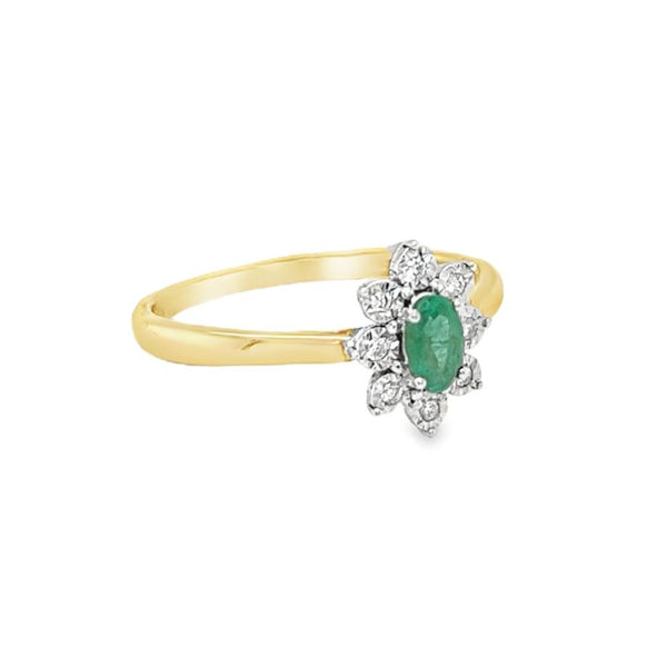 Emerald & Diamond Oval Illusion Set Cluster Ring 9ct Gold side