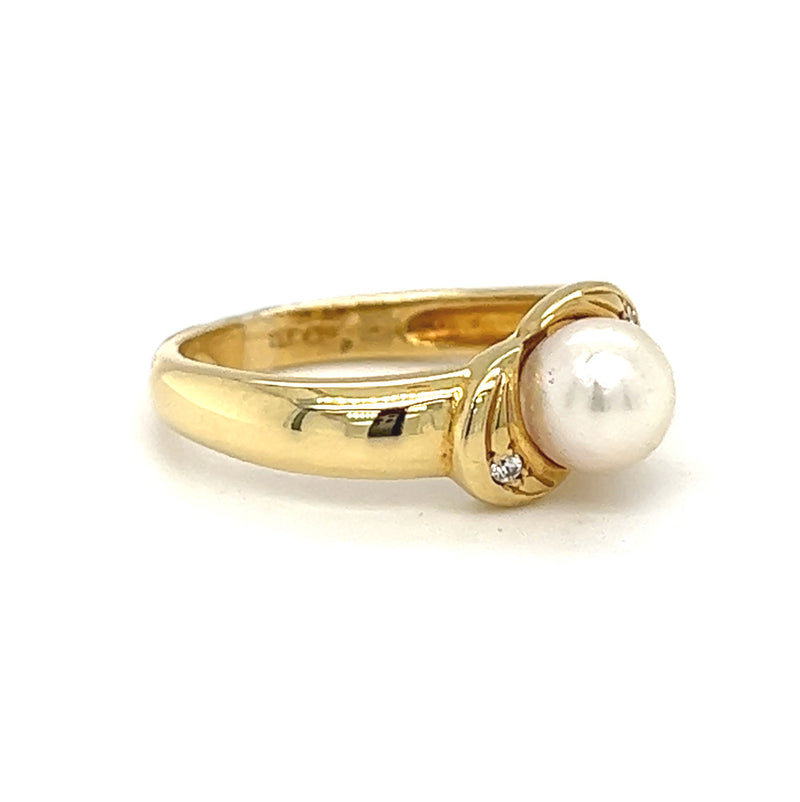 Single on sale pearl ring